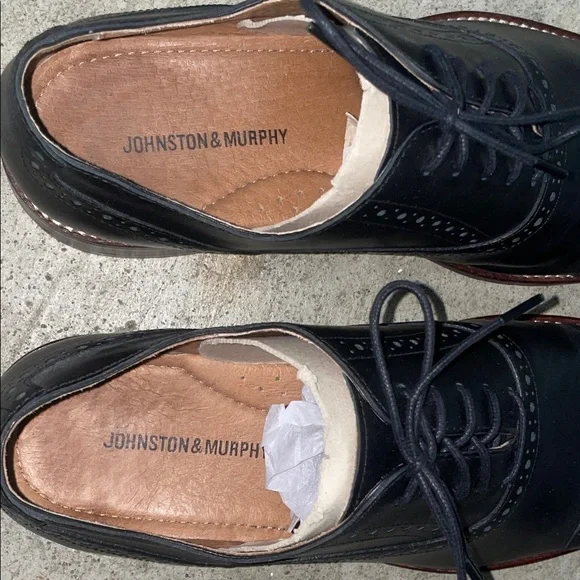 Johnston & Murphy Black Oxford Shoes - Picture 4 of 6